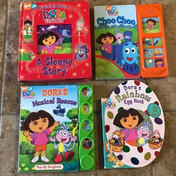 Dora The Explorer Books Bundle - Picture 1 of 1